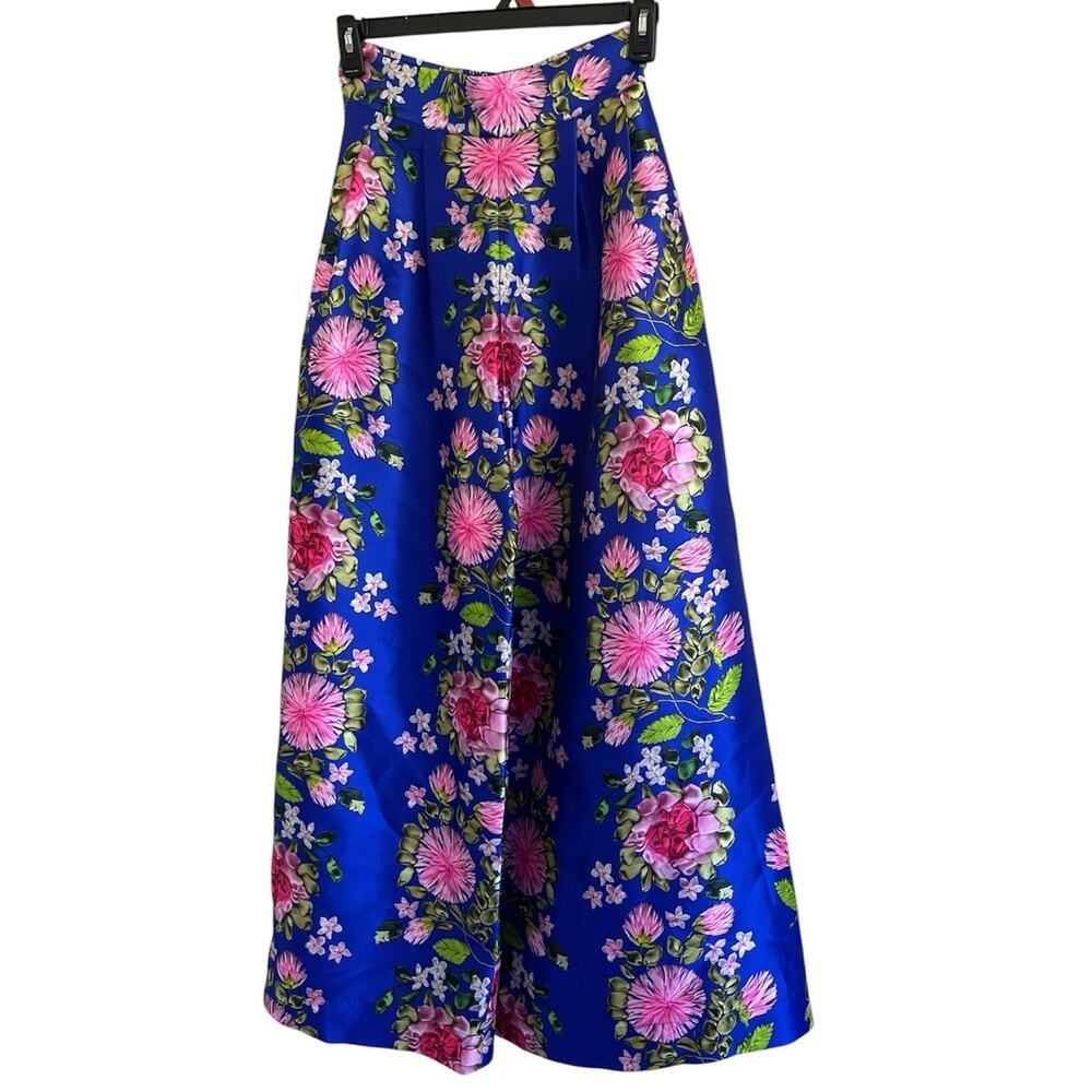 Stunning NEUBYRNE Blue Floral Taffeta Wide Leg
Palazzo Pants